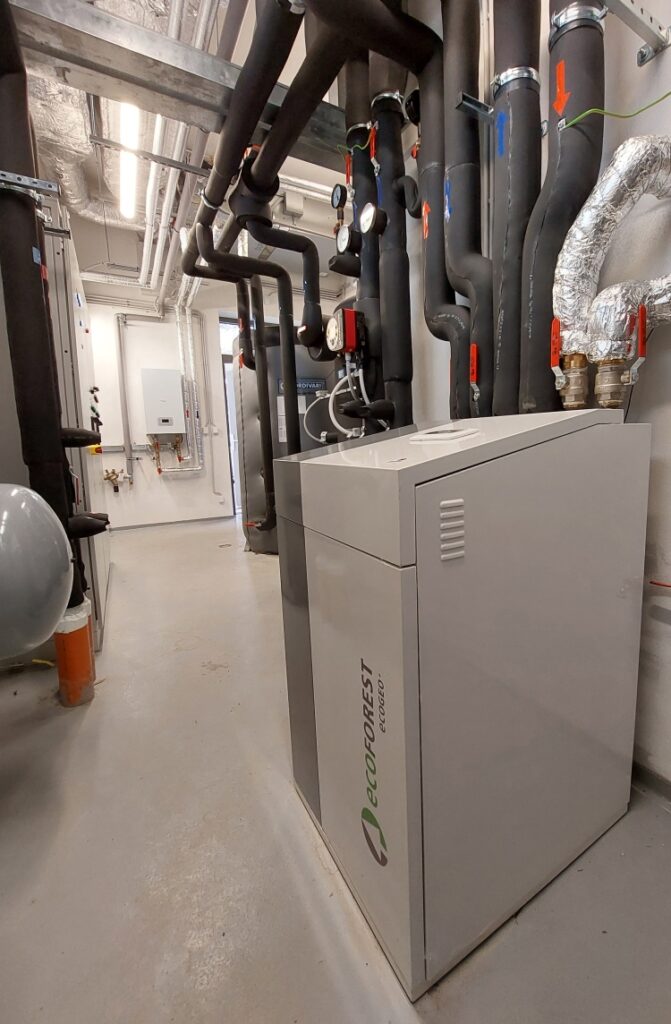 Emergency Medical Centre – Hybrid Installation: ground-source heat pumps and PVs Projects