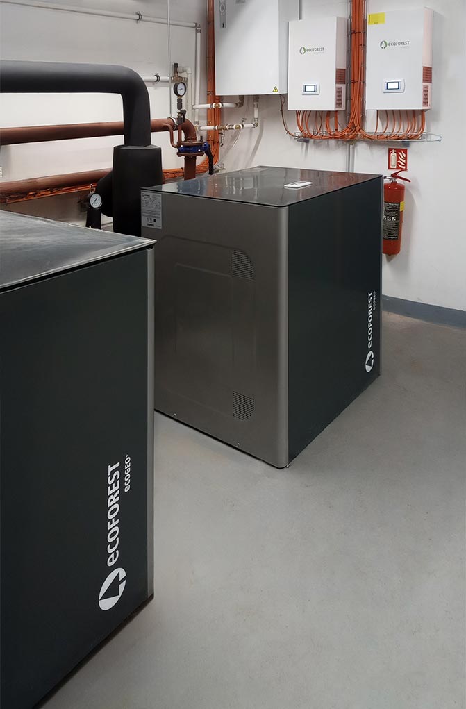 Sistema de climatización geotérmico de alto rendimiento para la estación de tren de Praga bomba de calor, geotermia, instalación comercial