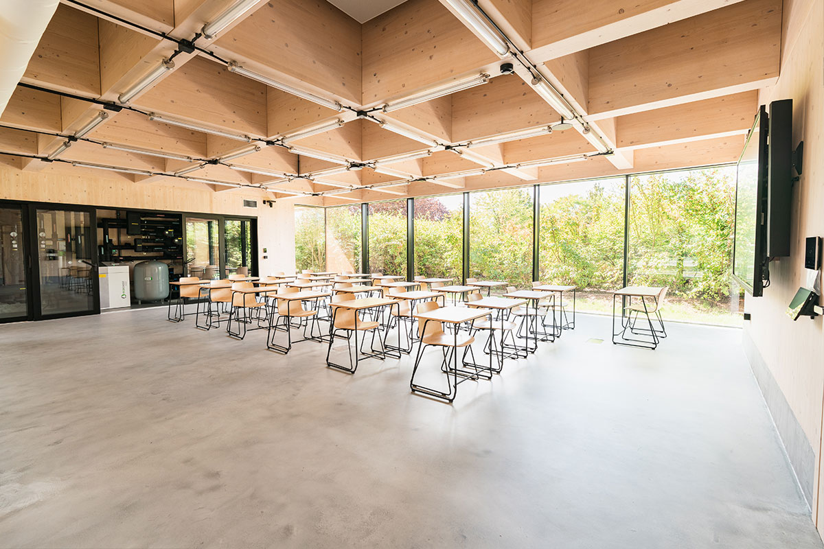 Lesovna, the Czech University of Life Sciences in Prague (Czech Republic): geothermal efficiency and heat recovery in sustainable timber architecture Lesovna, the Czech University of Life Sciences in Prague (Czech Republic): geothermal efficiency and heat recovery in sustainable timber architecture