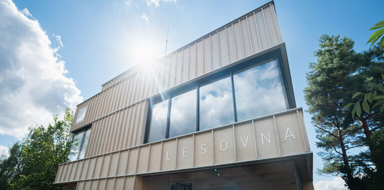 Lesovna, the Czech University of Life Sciences in Prague (Czech Republic): geothermal efficiency and heat recovery in sustainable timber architecture.